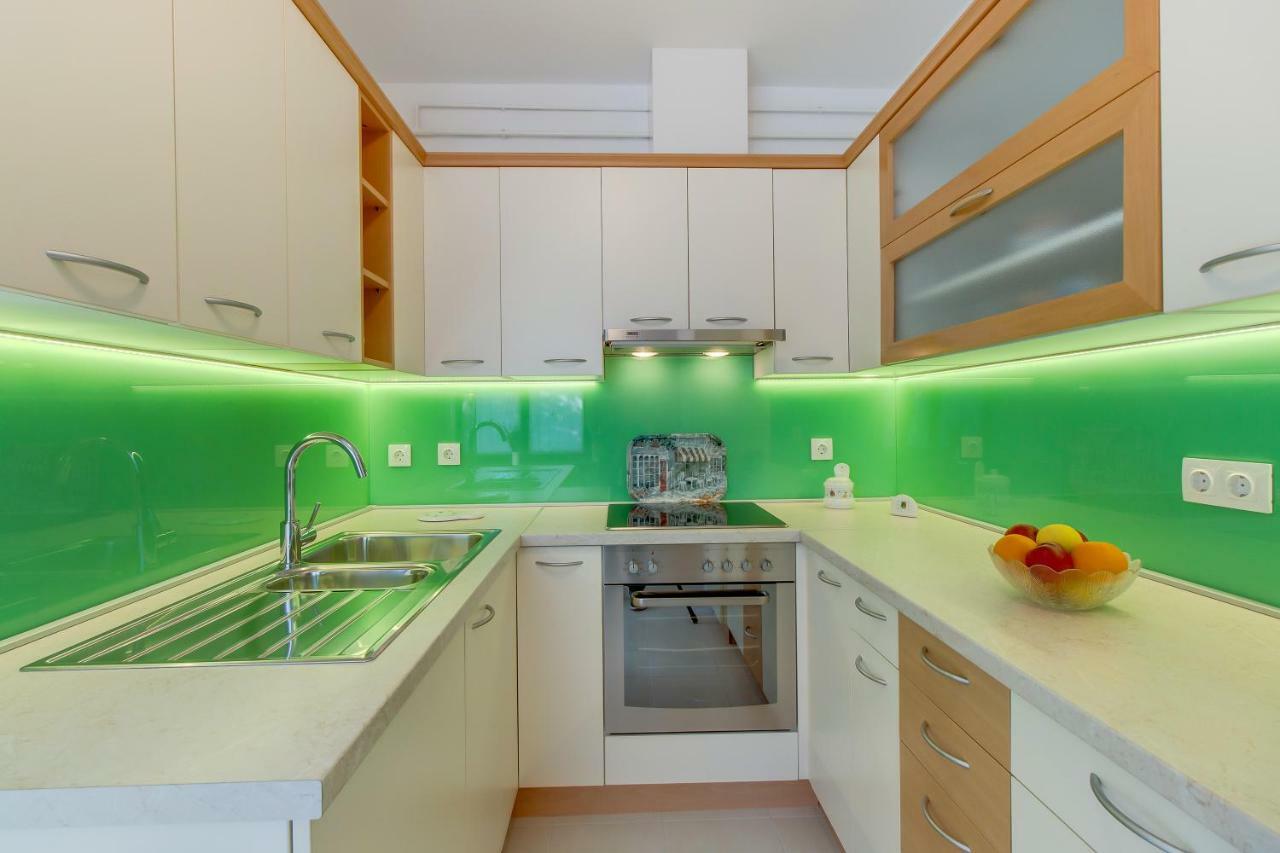 Apartment Simona マリ・ロシニュ エクステリア 写真
